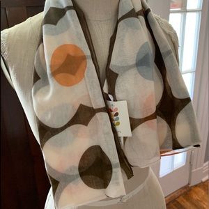 Orla Kiely for Uniqlo
Brown flower print
NWT